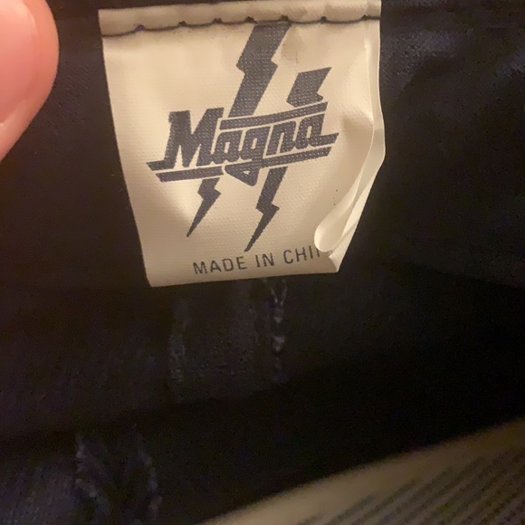 Vintage Magna Blue Cap - Picture 14 of 16